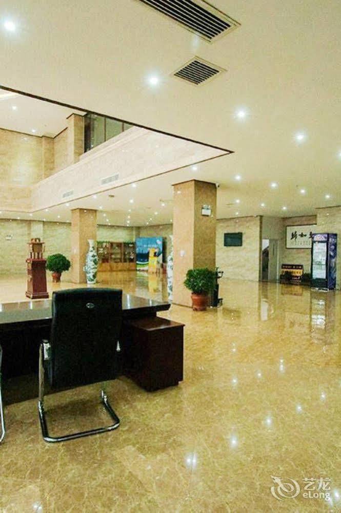Splendid Oriental Business Hotel Tianjin Eksteriør bilde